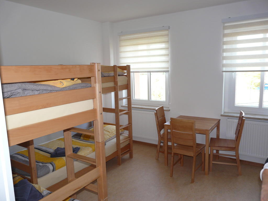 Sport Tourist Hostel Weißenfels Habitación foto